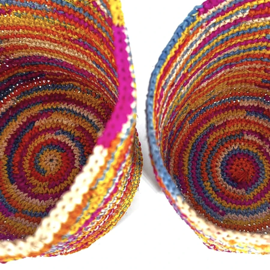 Corbeille cylindre raphia crochet 16x16 cm - couleur rose pop