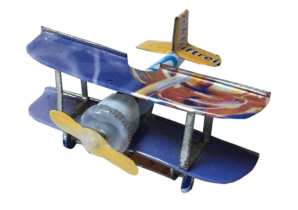 Magnet en canettes recyclées - Modèle Avion biplan finition couleurs variées - Env. 5/6 cm / 10 g