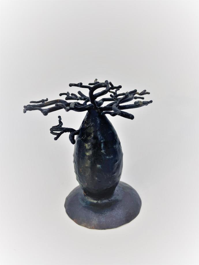 Porte bijoux en métal recyclé - Modèle Dongakely finition tôle noire - Env. 10 cm / 0,1 g