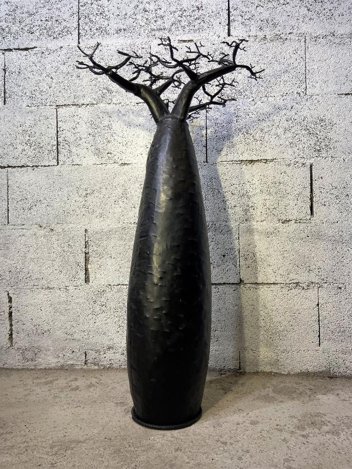 Baobab a poser en métal recyclé - Modèle Bombé finition tôle noire - Env. 80 cm / 0,1 g
