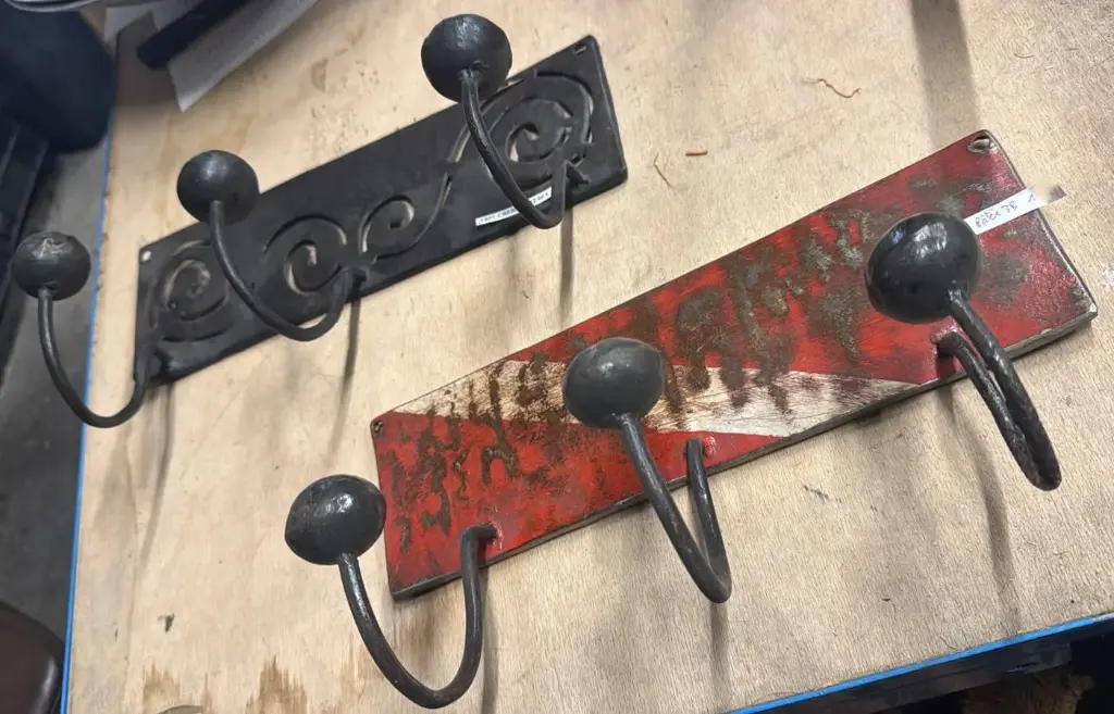 Patère en métal recyclé - Modèle Rectangle 3 boules