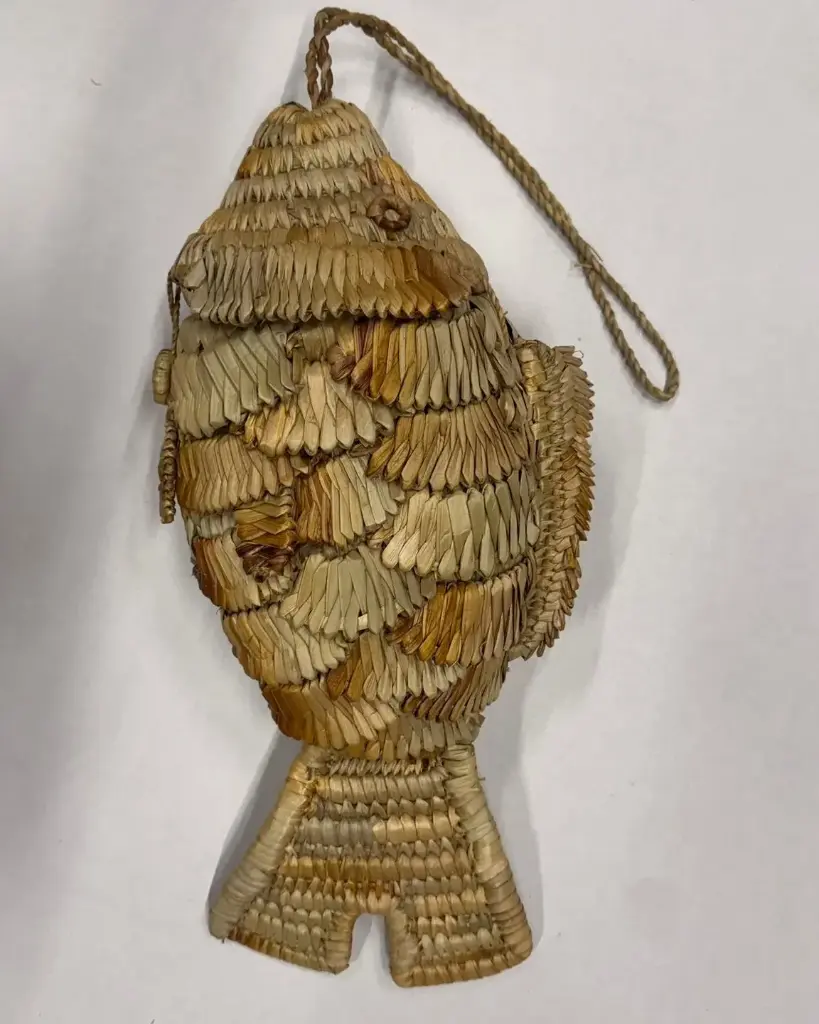 Boite décorative en jacinthe d'eau - modèle poisson GM - Env. 42/45 cm