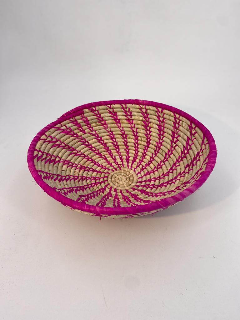 Corbeille en raphia - Spirale roses sur fond naturel