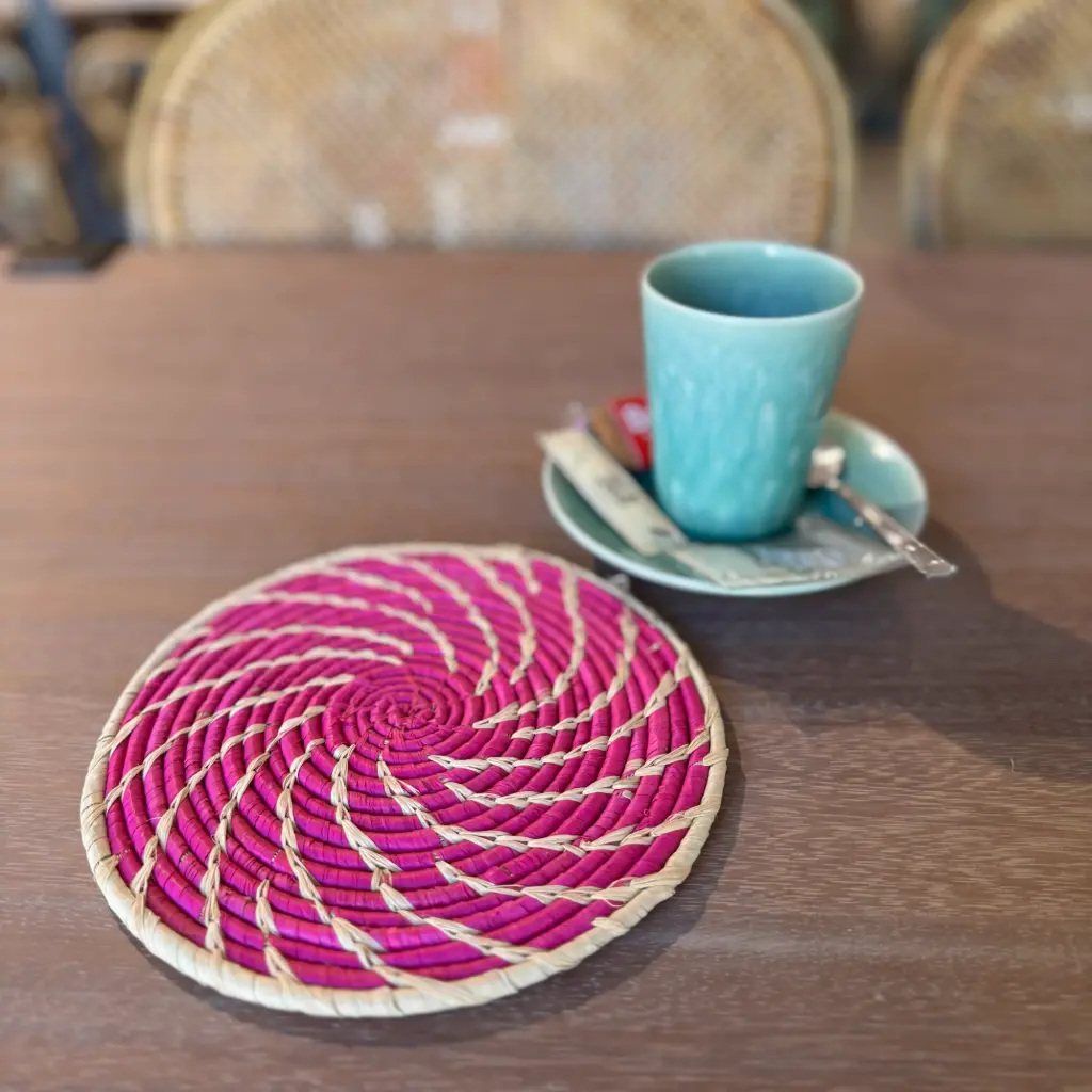 Dessous de plat en raphia - Fibre naturelle sur rose