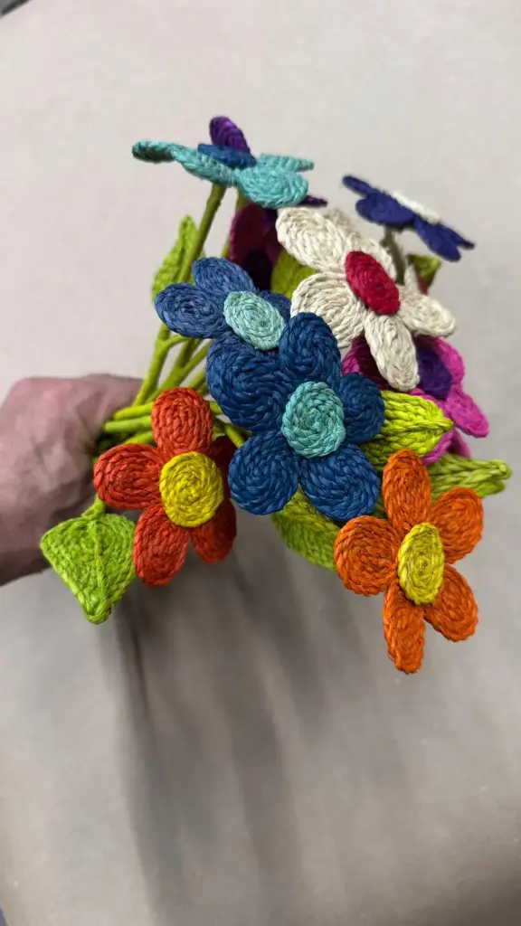 Fleur en raphia - Marguerite 25 cm