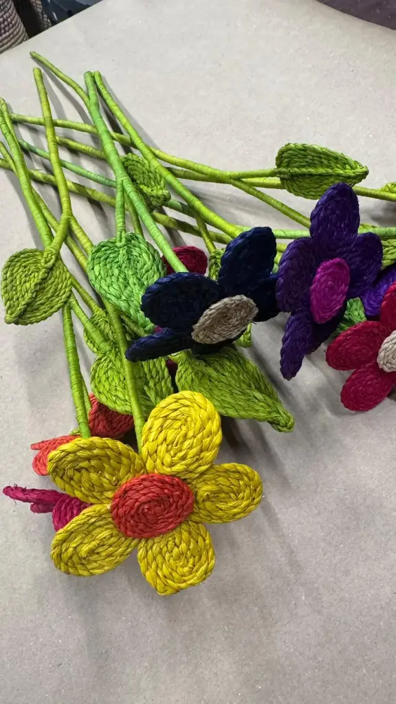 Fleur en raphia - Marguerite 40 cm