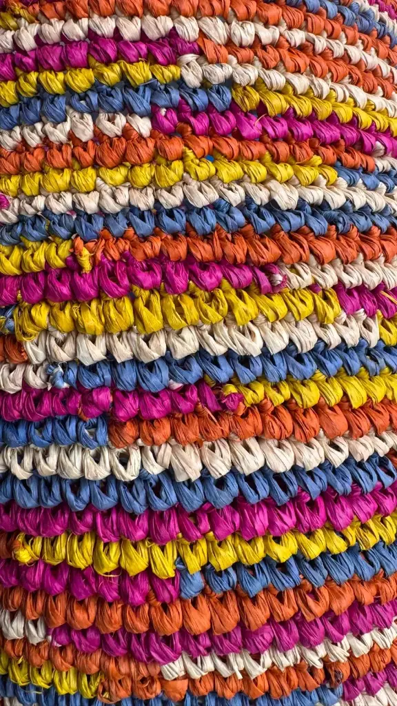 Corbeille cylindre raphia crochet 16x16 cm - couleur rose pop