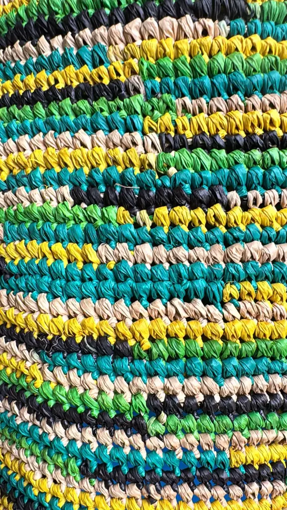 Corbeille cylindre raphia crochet 20 cm - couleur vert pop