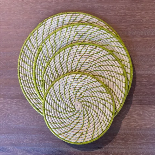 Dessous de plat en raphia - Vert anis sur fibre naturelle