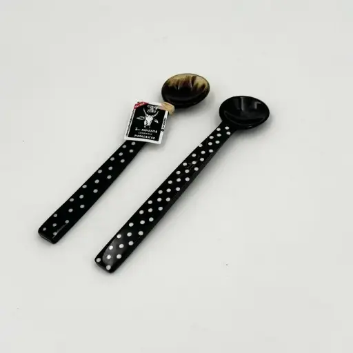 [CZCU-PP018C] Cuillère en corne de zébu - Modèle à pois finition poli & lustré - Env. 18 cm / 1 g