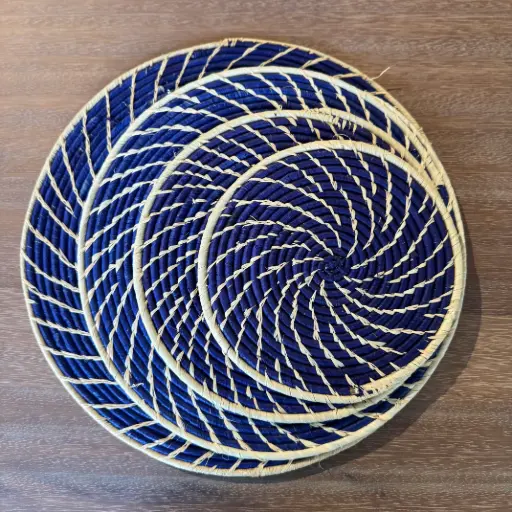 Dessous de plat en raphia - Fibre naturelle sur bleu
